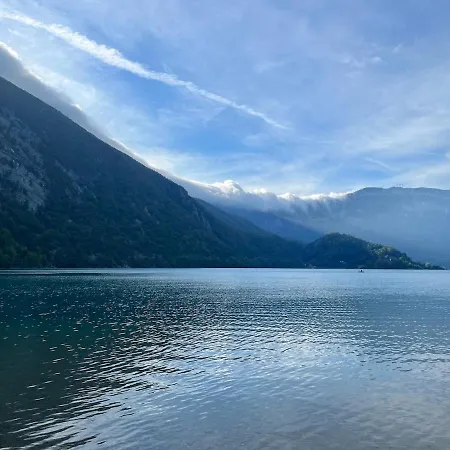 Du Aiguebelette-le-Lac